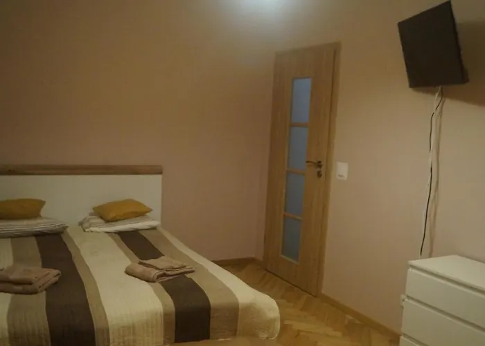 Old Town Chic - 2 Pokoje, Bezplatny Parking, F-vat Apartman